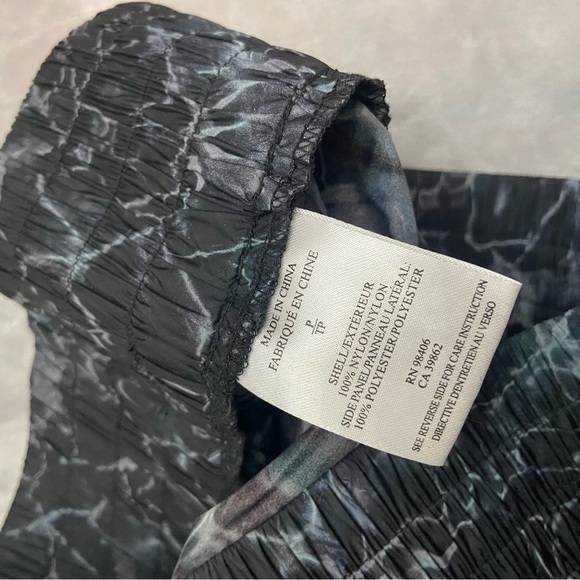 Theory x carbon38 Marble Print Athletic Shorts 28766 - Picture 6 of 8